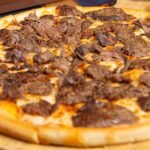 بيتزا شاورما لحم حجم كبير